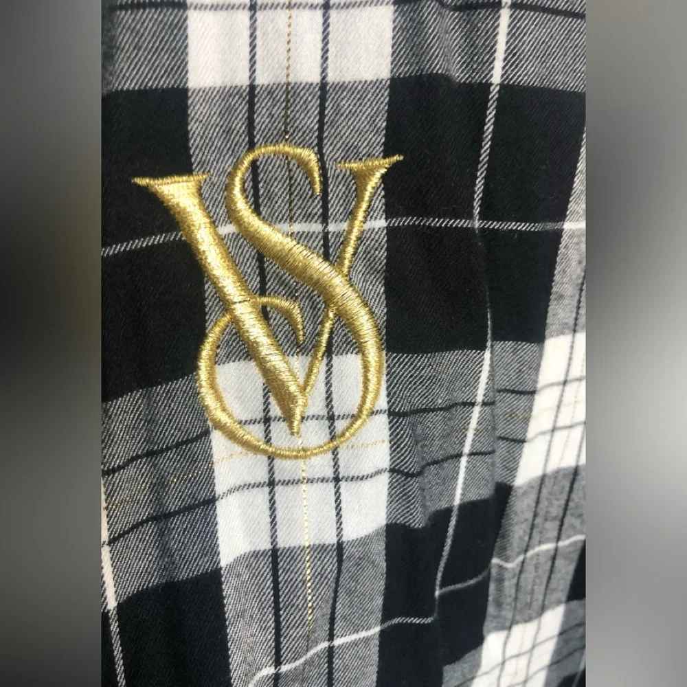 Victoria's Secret plaid kimono-style Lounge Robe Black White Size: XL/ XXL
